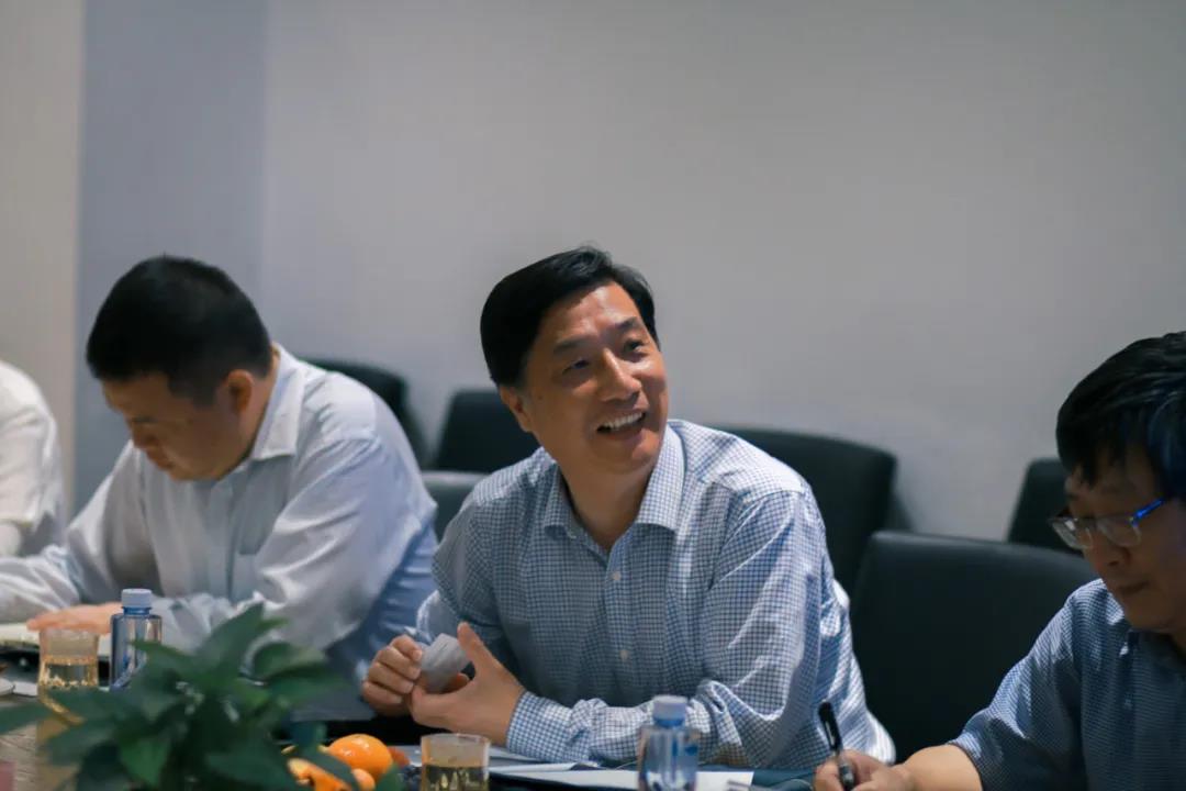 2063da786880bee9f2188c8db63631f4