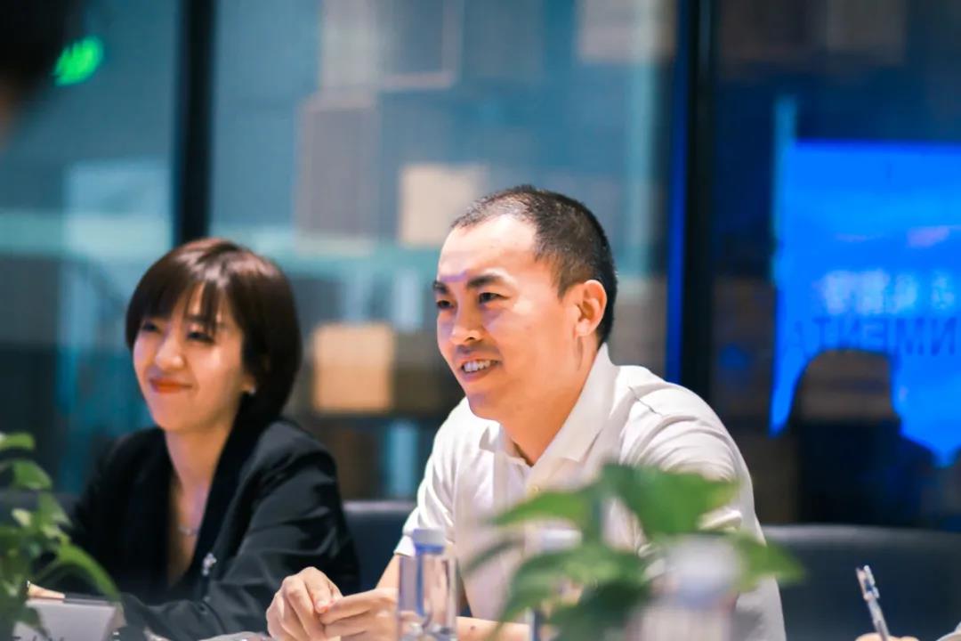 ba64047d4484e579f63da66f7c9fdeba