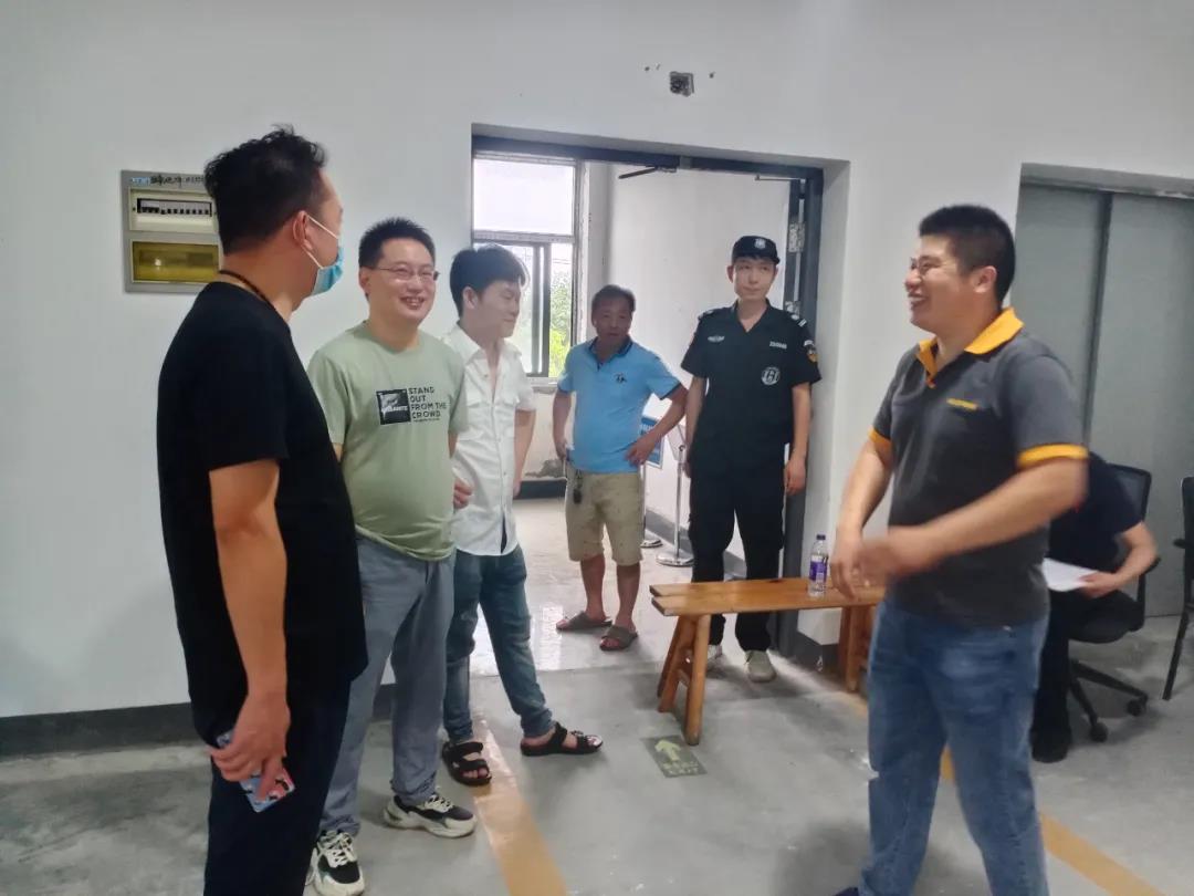 bbd37163eeb54f3f9c3df5104c1939d4